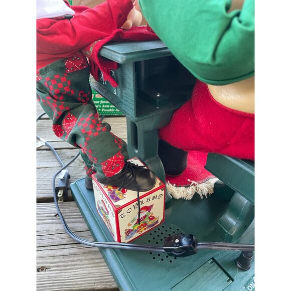 Holiday Creations 20" Animated Musical Lighted Santa Toy Workshop Motionette - Picture 6 of 16